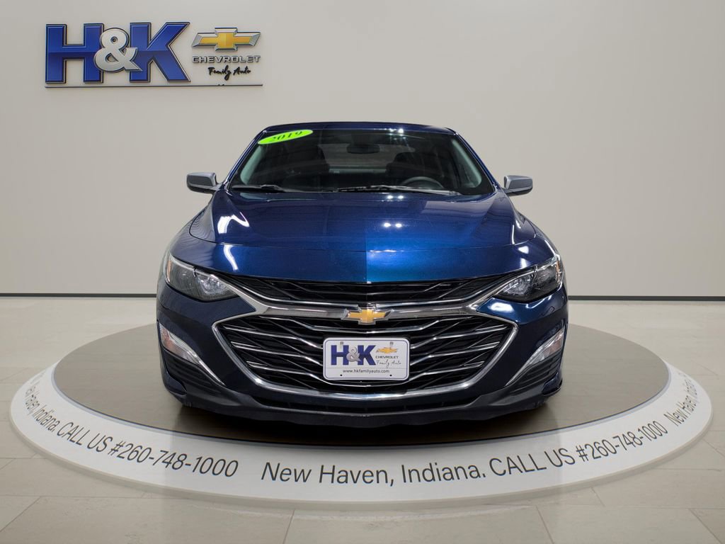 Used 2019 Chevrolet Malibu LS FWD image 2