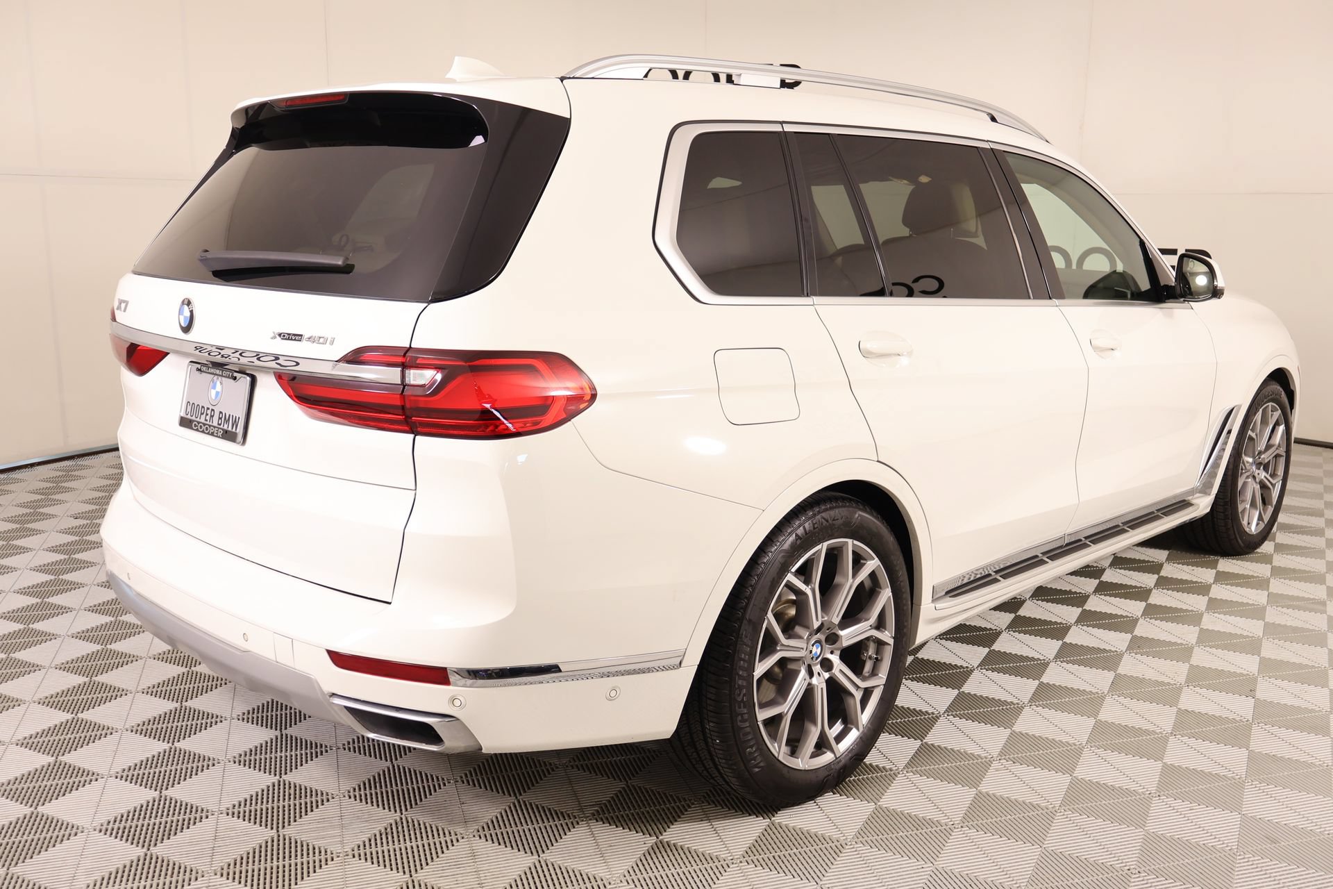Used 2019 BMW X7 xDrive40i w/ Luxury Seating Package AWD/4WD image 22