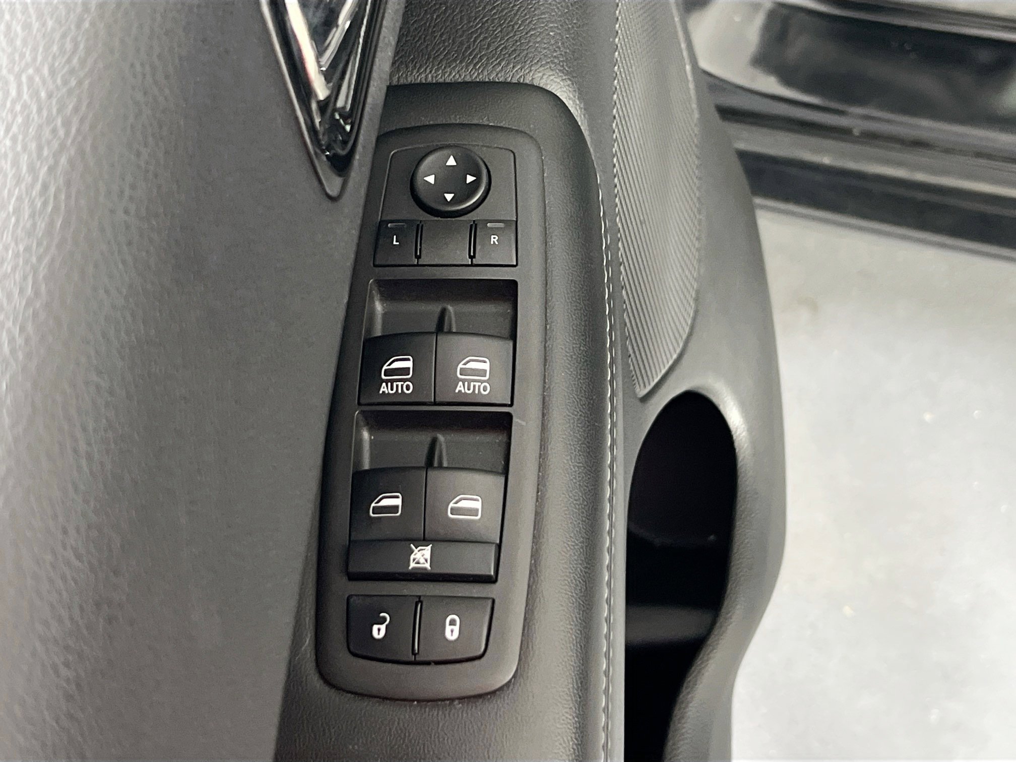 Used 2022 Dodge Durango GT AWD/4WD image 17