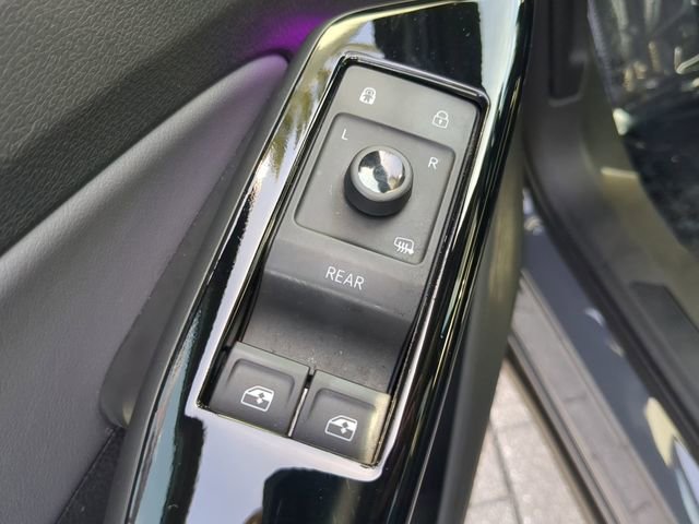 Certified 2023 Volkswagen ID.4 S image 18