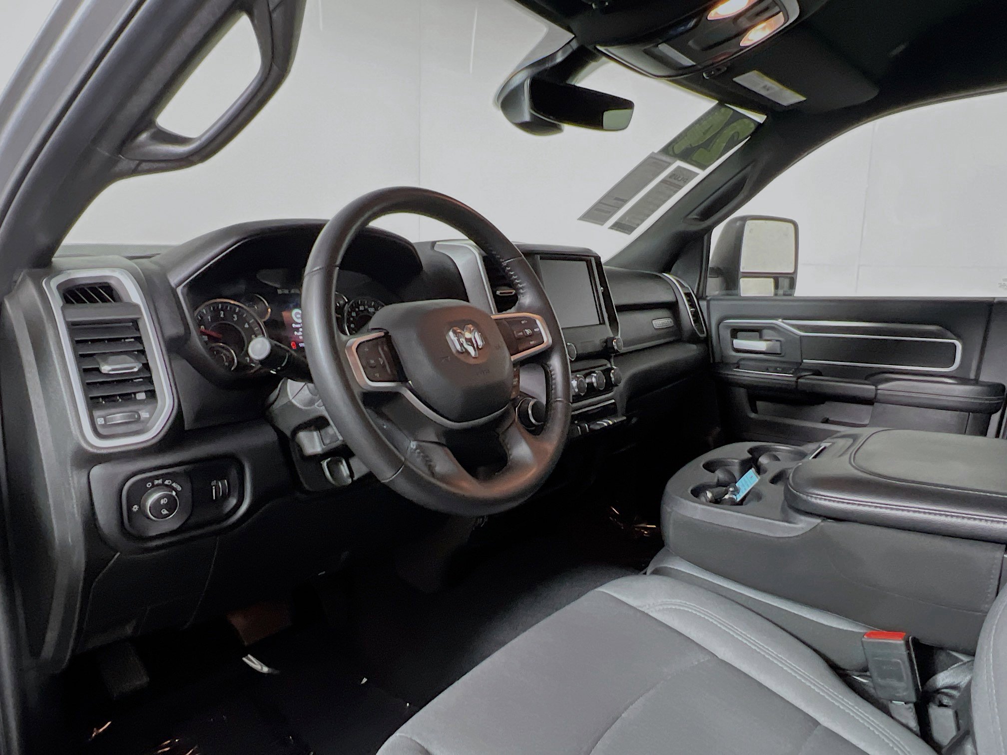 Used 2024 RAM 2500 Big Horn w/ Bed Utility Group image 30