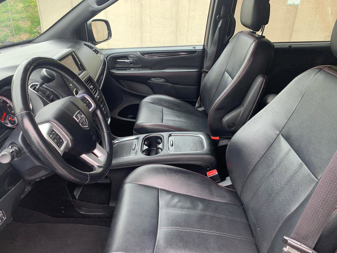 Used 2018 Dodge Grand Caravan GT FWD image 9