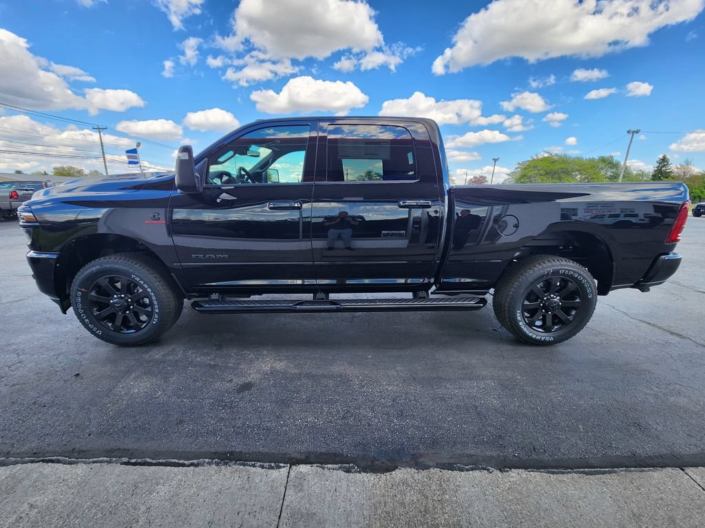 New 2026 RAM 2500 Laramie AWD/4WD image 9