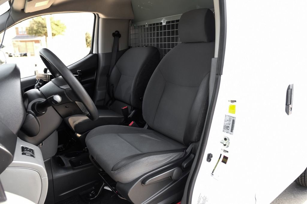 Used 2020 Nissan NV200 SV image 28