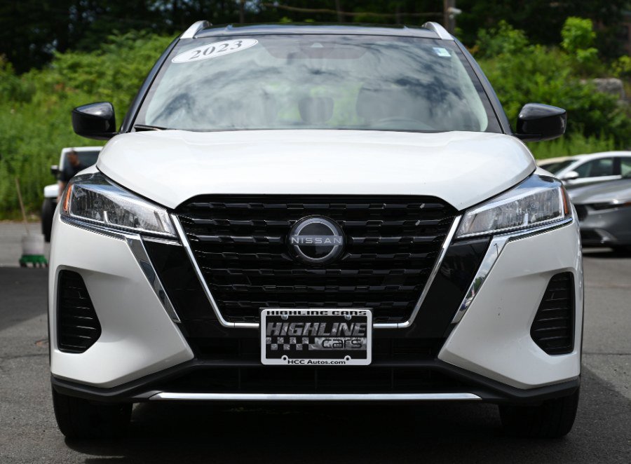 Used 2023 Nissan Kicks SV image 11