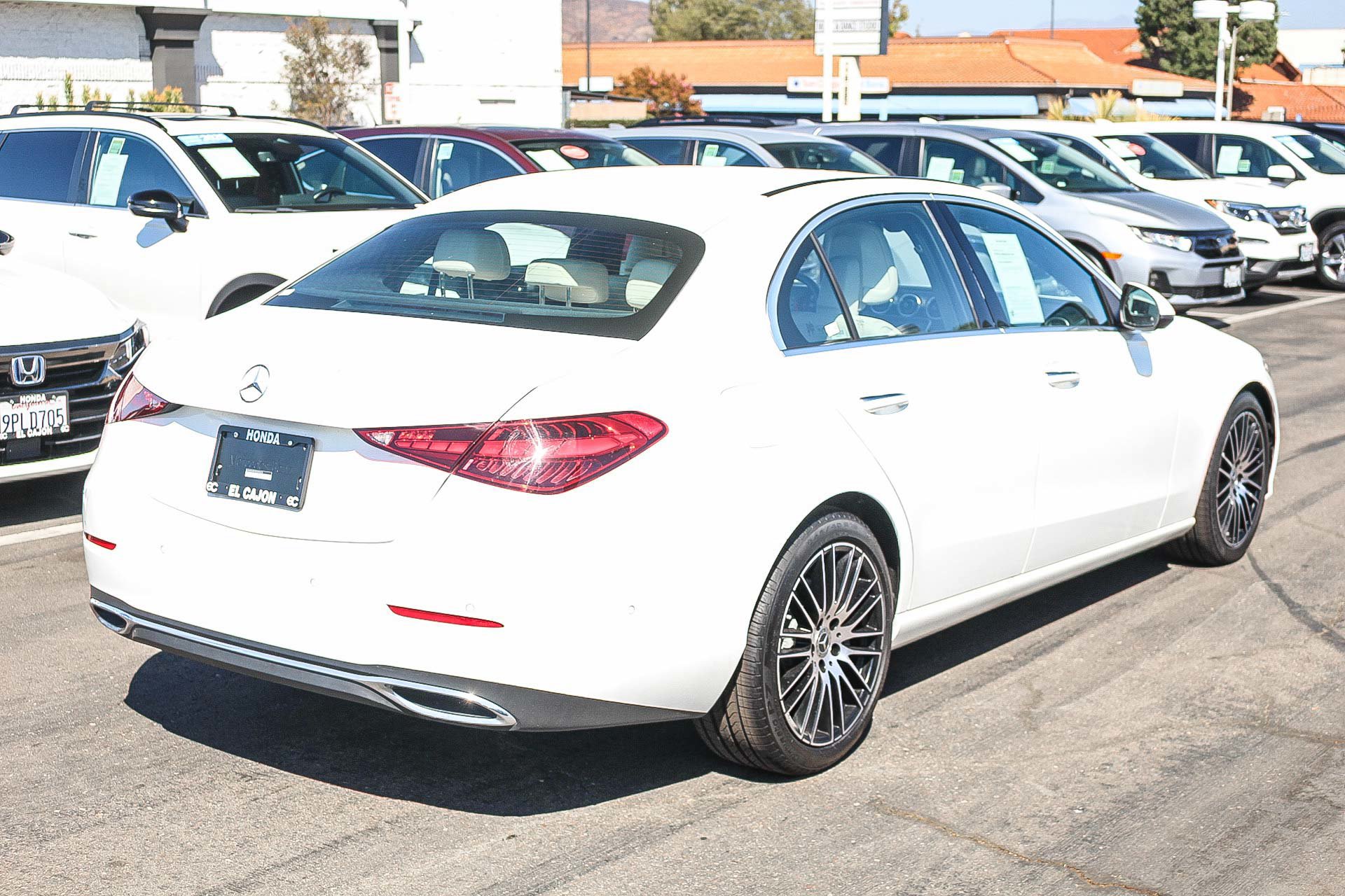 Used 2025 Mercedes-Benz C 300 4MATIC Sedan image 26