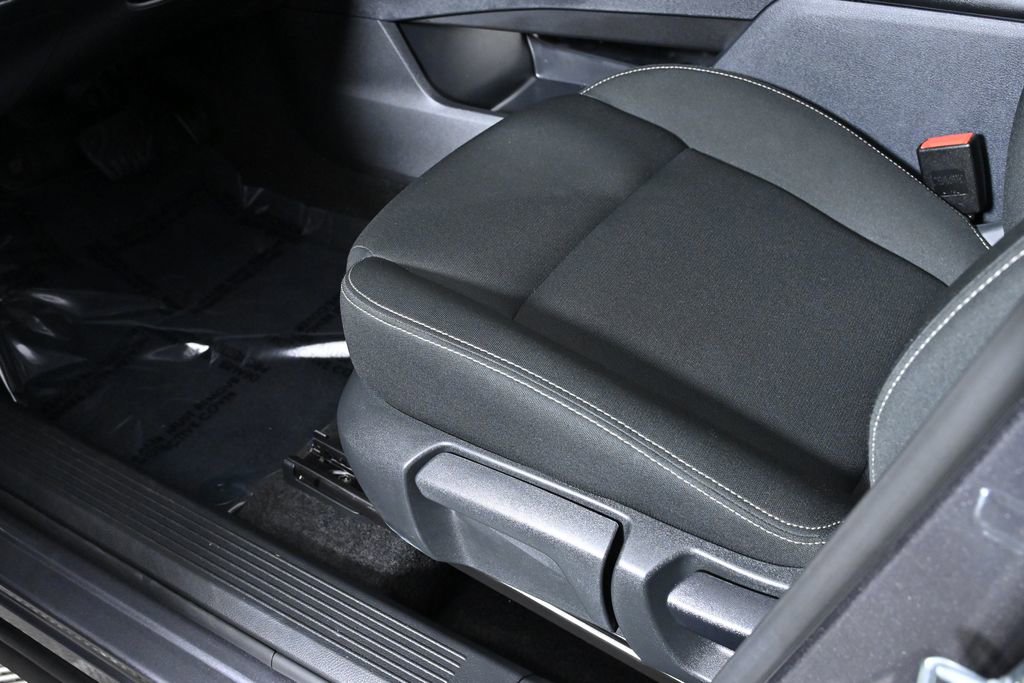 Certified 2025 Nissan Rogue S image 24