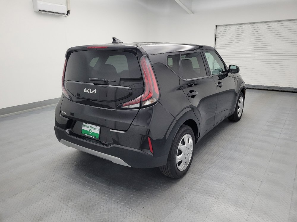 Used 2023 Kia Soul LX FWD image 9