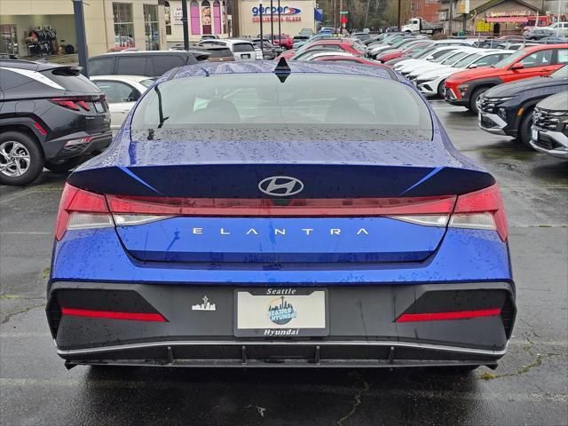 New 2026 Hyundai Elantra SE FWD image 6