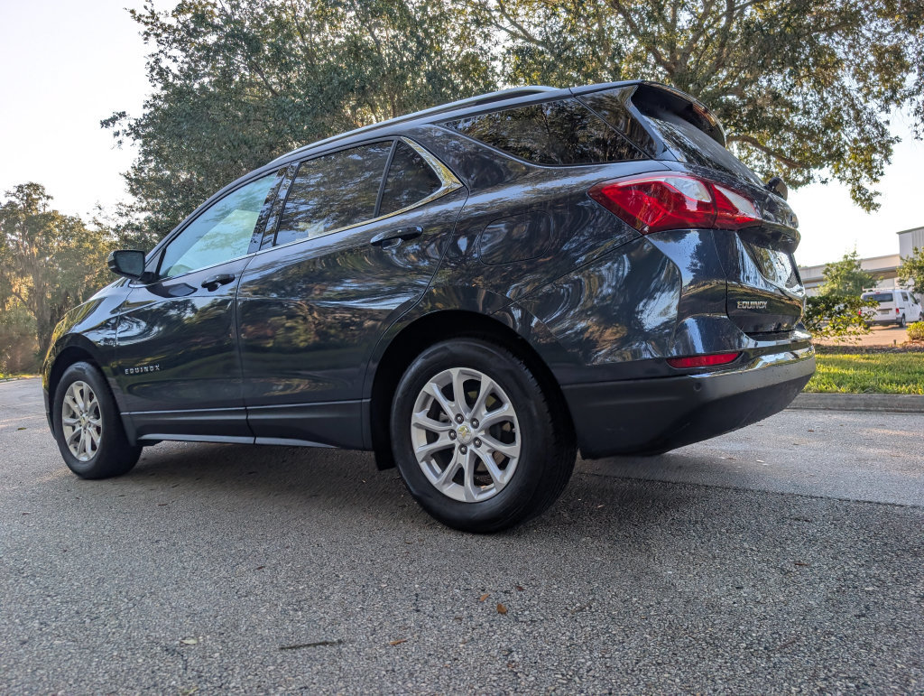 Used 2018 Chevrolet Equinox LT w/ Sun & Infotainment Package FWD image 6
