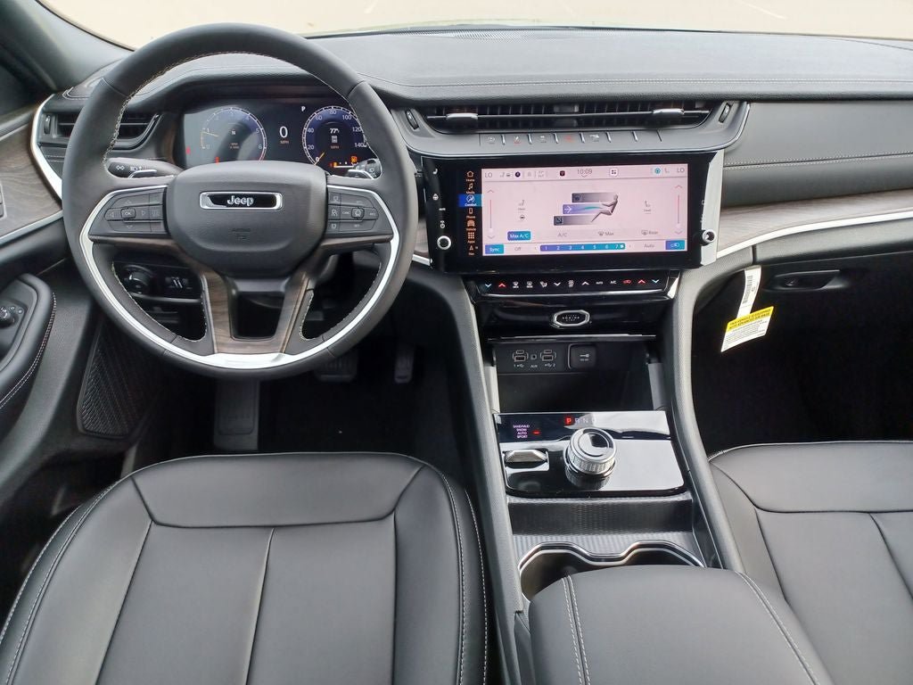 New 2026 Jeep Grand Cherokee Limited AWD/4WD image 24