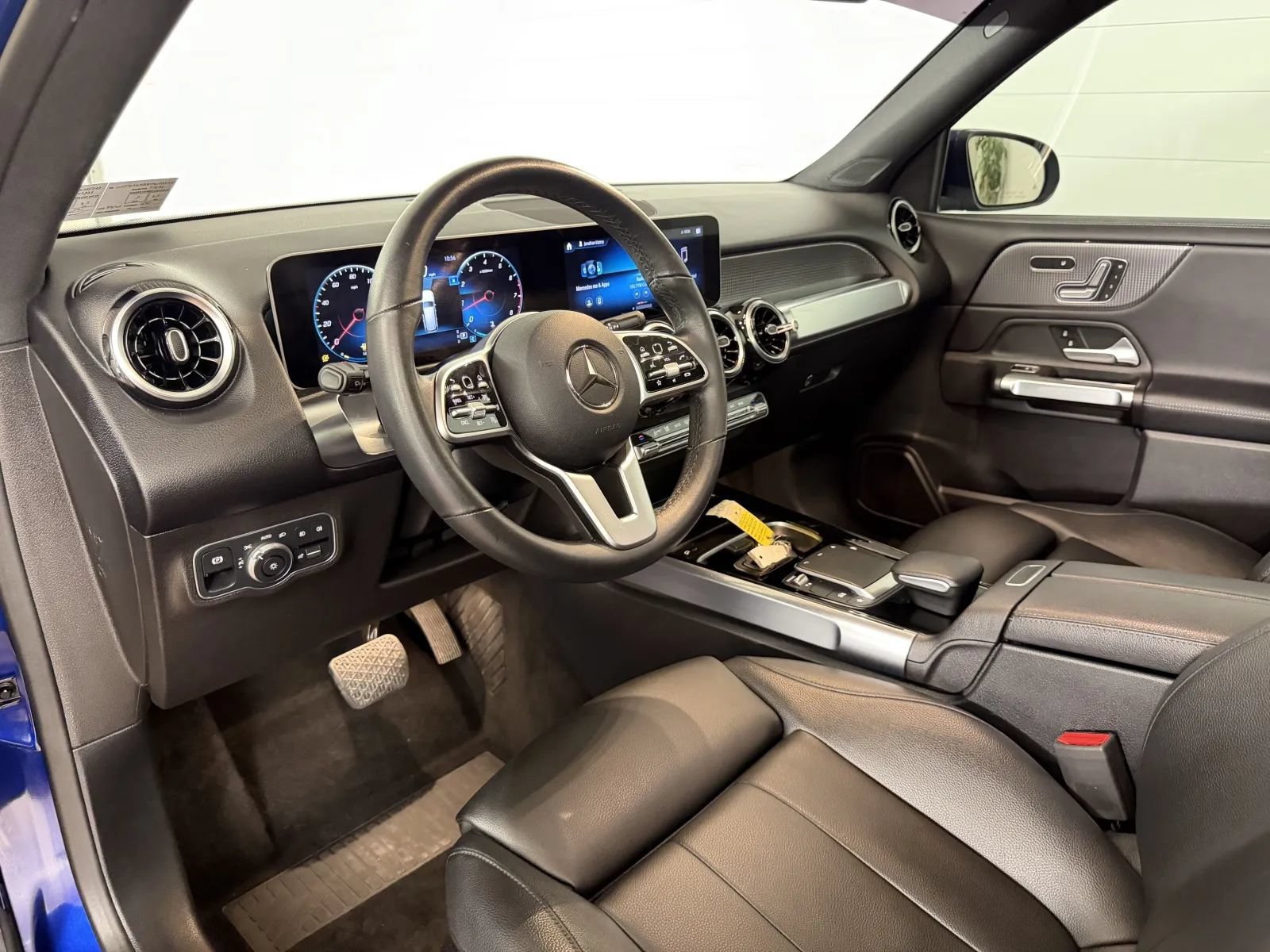 Used 2021 Mercedes-Benz GLB 250 4MATIC image 10