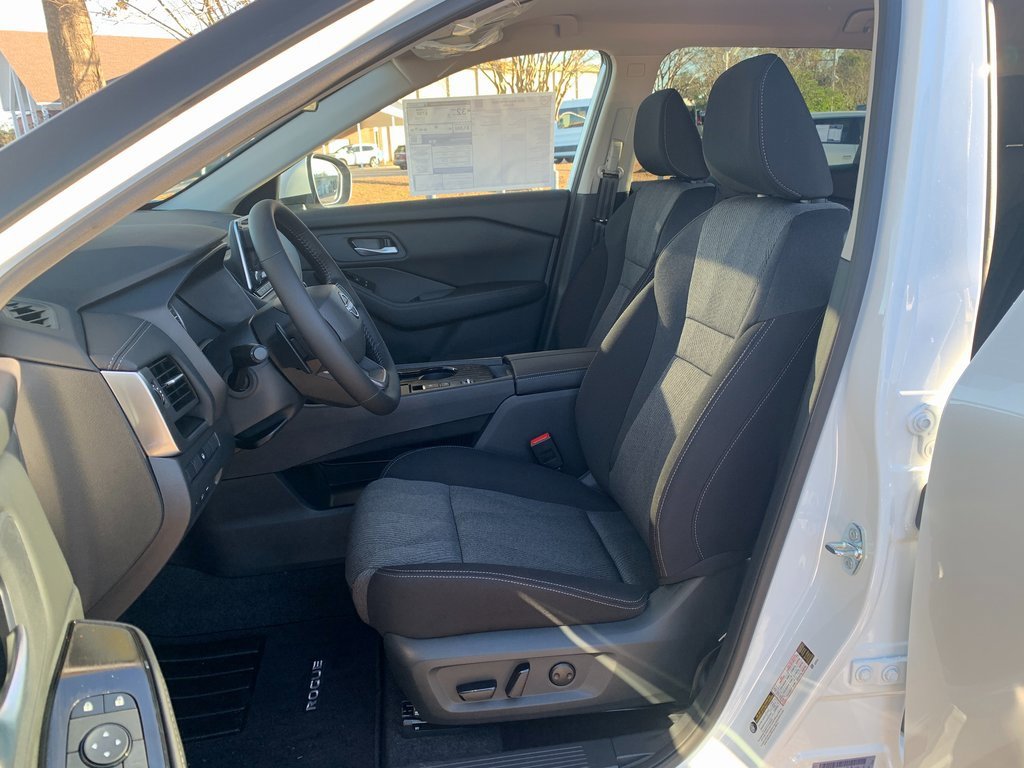 New 2026 Nissan Rogue SV image 19