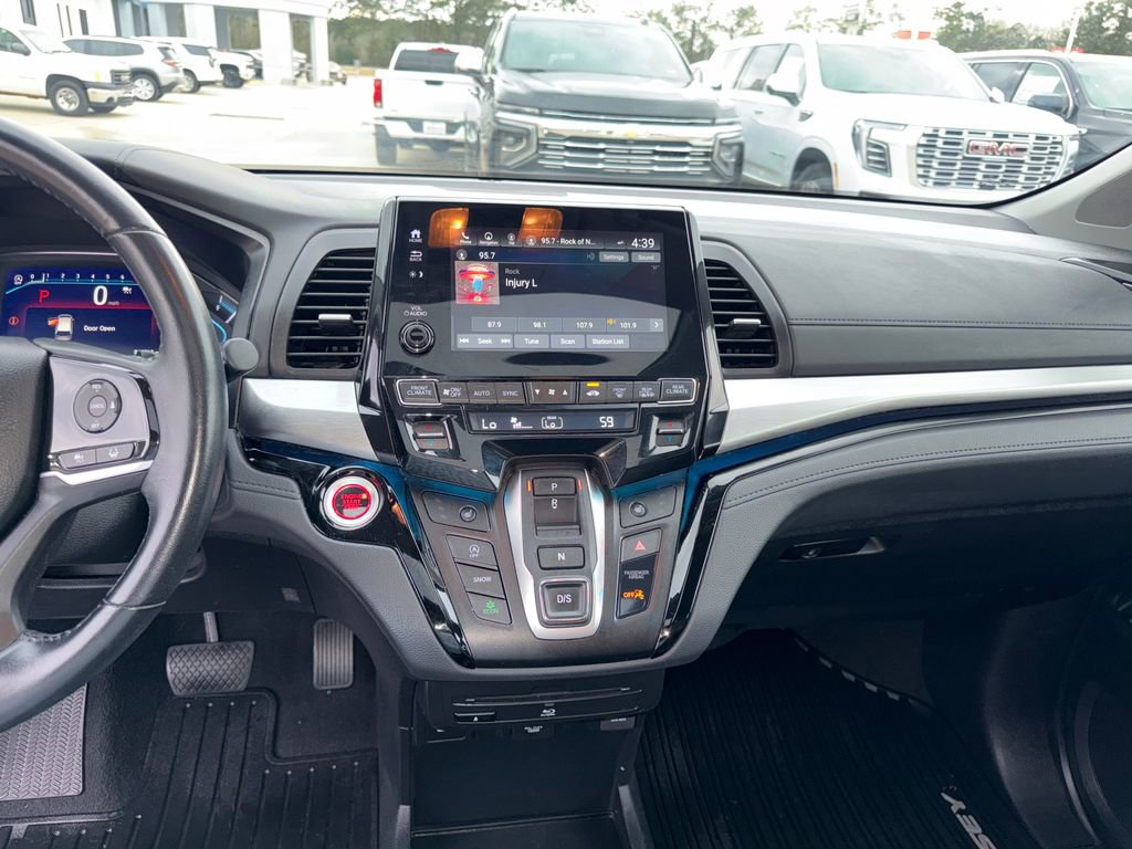 Used 2022 Honda Odyssey Touring image 17