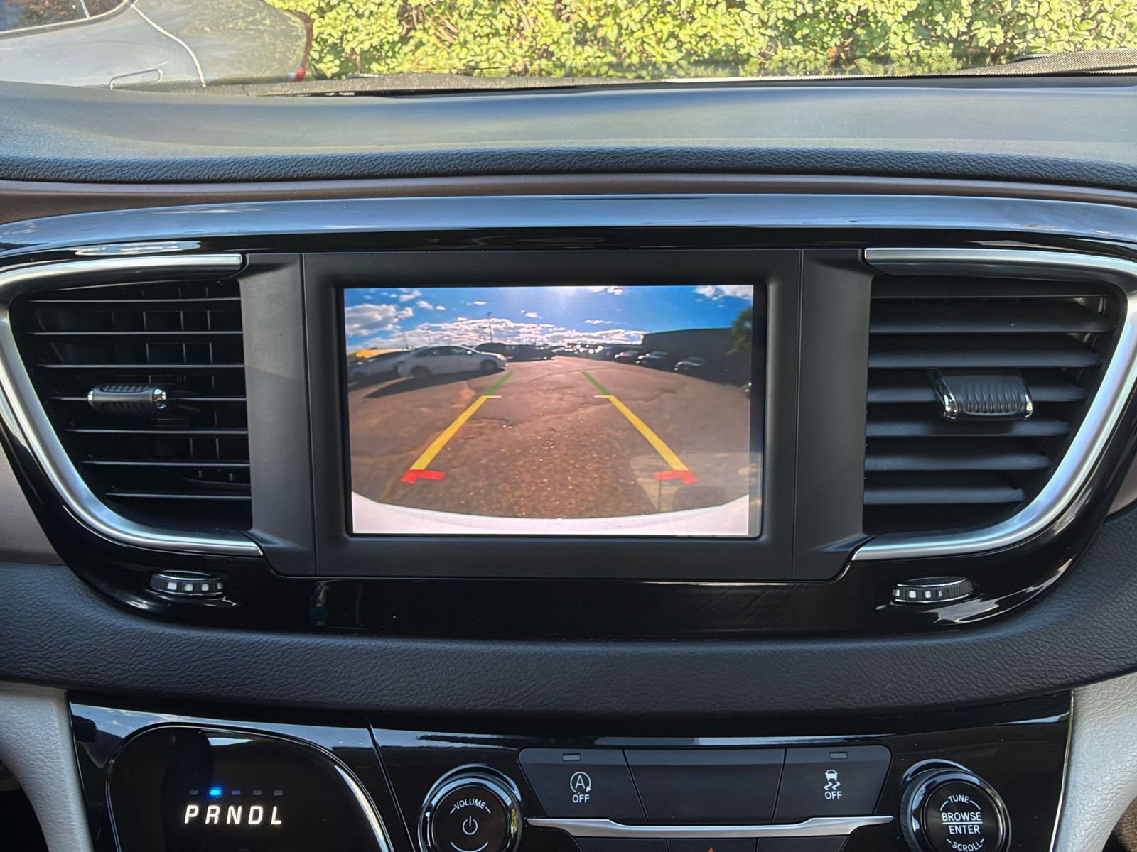 Used 2024 Chrysler Voyager LX FWD image 25