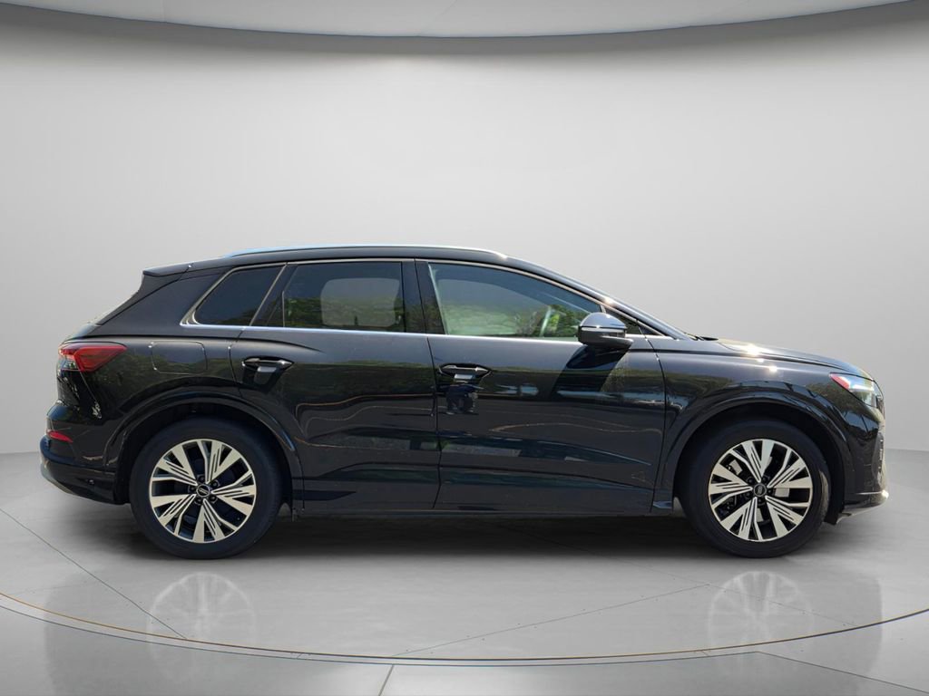 Used 2023 Audi Q4 e-tron Premium Plus w/ Premium Plus image 7