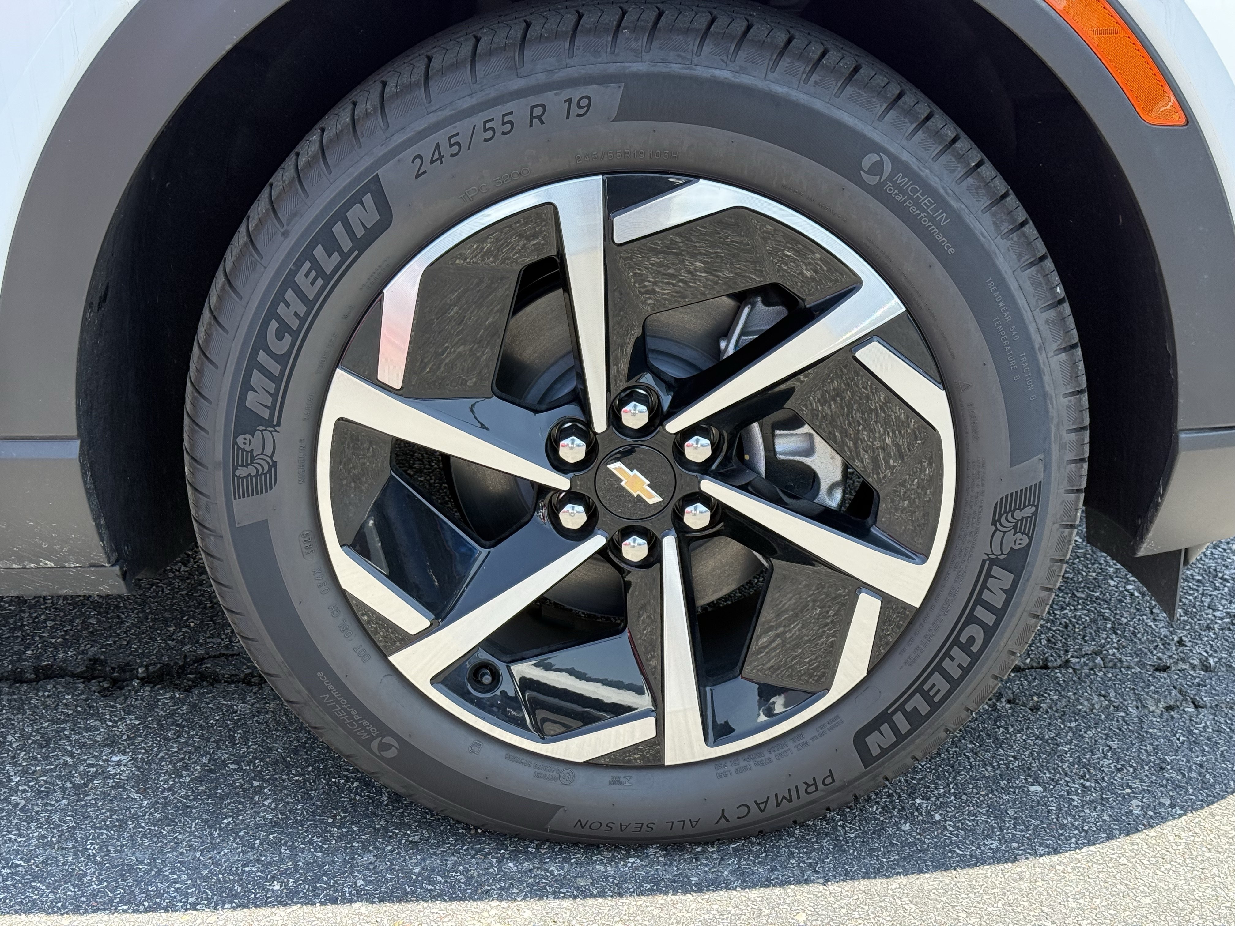 New 2026 Chevrolet Equinox EV LT FWD image 12