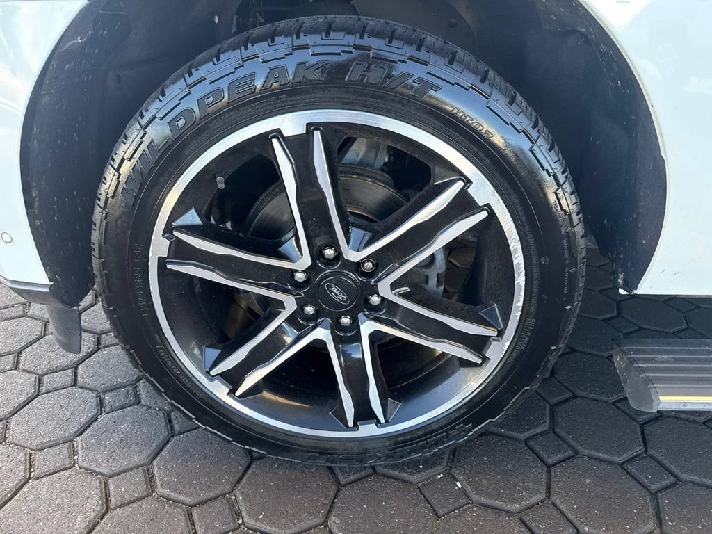 Used 2020 Ford Expedition Limited w/ Special Edition Package AWD/4WD image 12