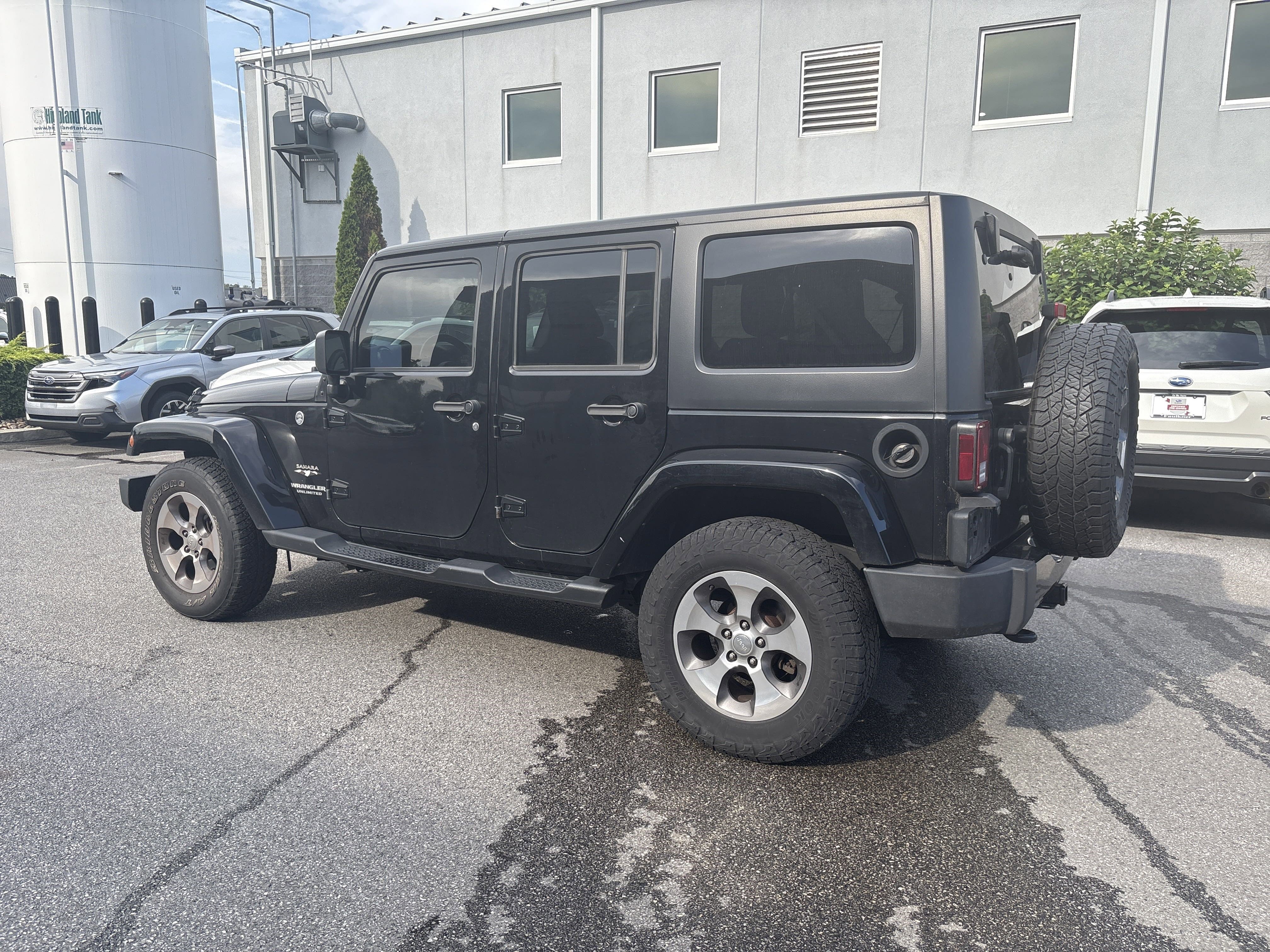Used 2017 Jeep Wrangler Unlimited Sahara w/ Connectivity Group image 6