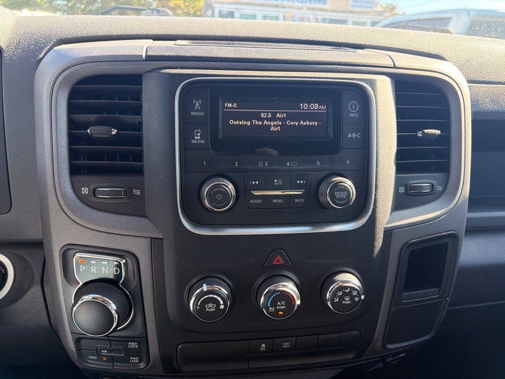 Used 2017 RAM 1500 Express AWD/4WD image 18