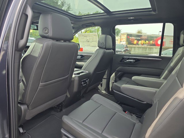 New 2025 Chevrolet Suburban LT w/ Comfort Package image 18