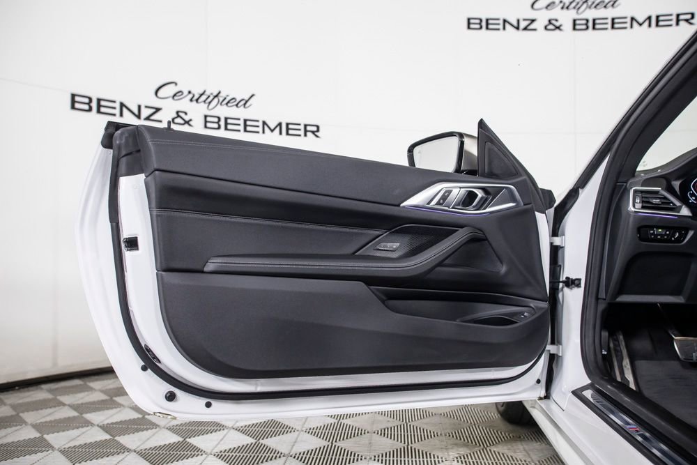 Used 2023 BMW M440i Convertible w/ Premium Package image 23