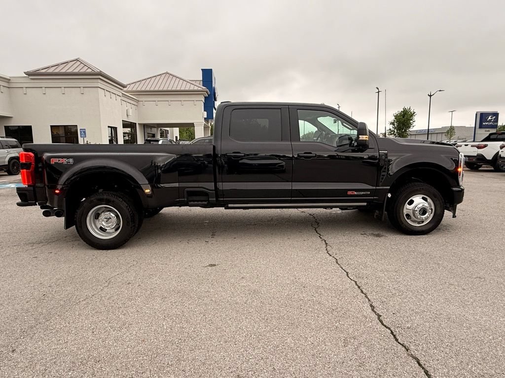Used 2026 Ford F350 Platinum AWD/4WD image 8