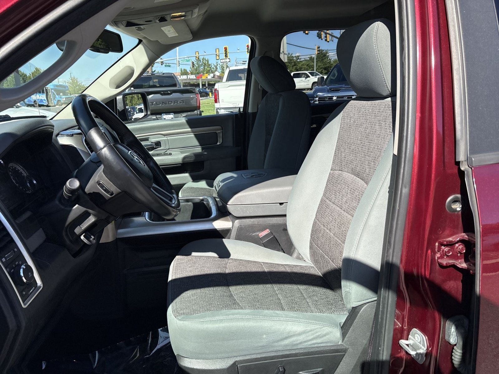 Used 2017 RAM 1500 Big Horn AWD/4WD image 13