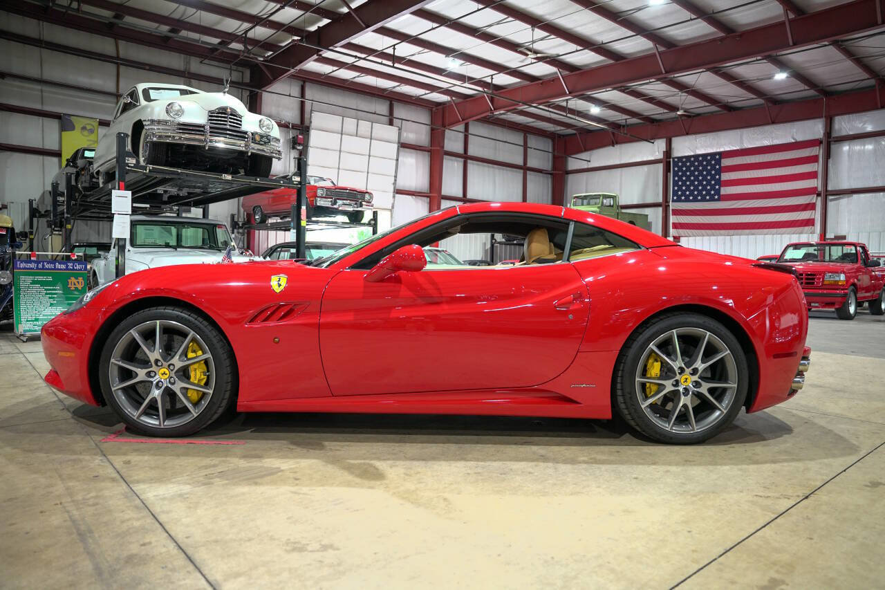 Used 2013 Ferrari California image 19