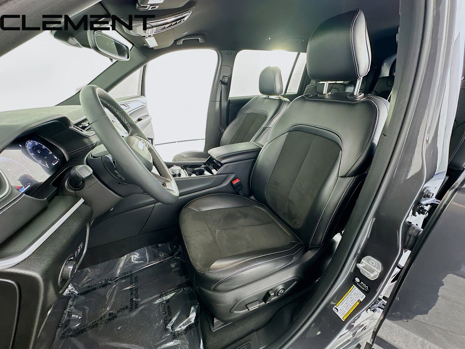 Used 2023 Jeep Grand Cherokee L Laredo AWD/4WD image 29