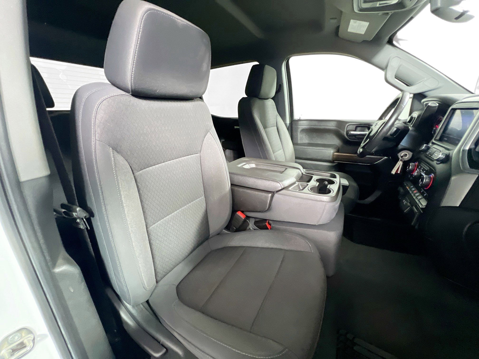Used 2020 Chevrolet Silverado 1500 LT w/ Fleet Comfort Package AWD/4WD image 30