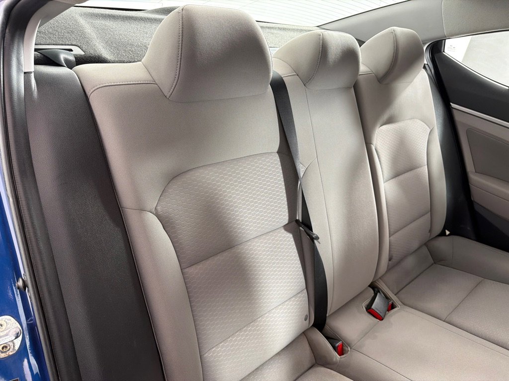 Used 2020 Hyundai Elantra SEL image 19