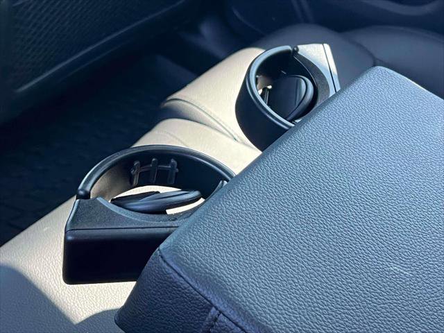 Used 2022 Mercedes-Benz GLB 250 4MATIC image 15