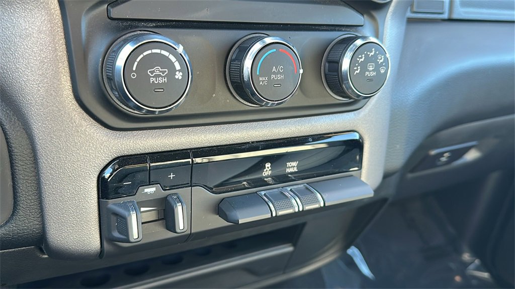 Used 2024 RAM 2500 Big Horn w/ Bed Utility Group image 24