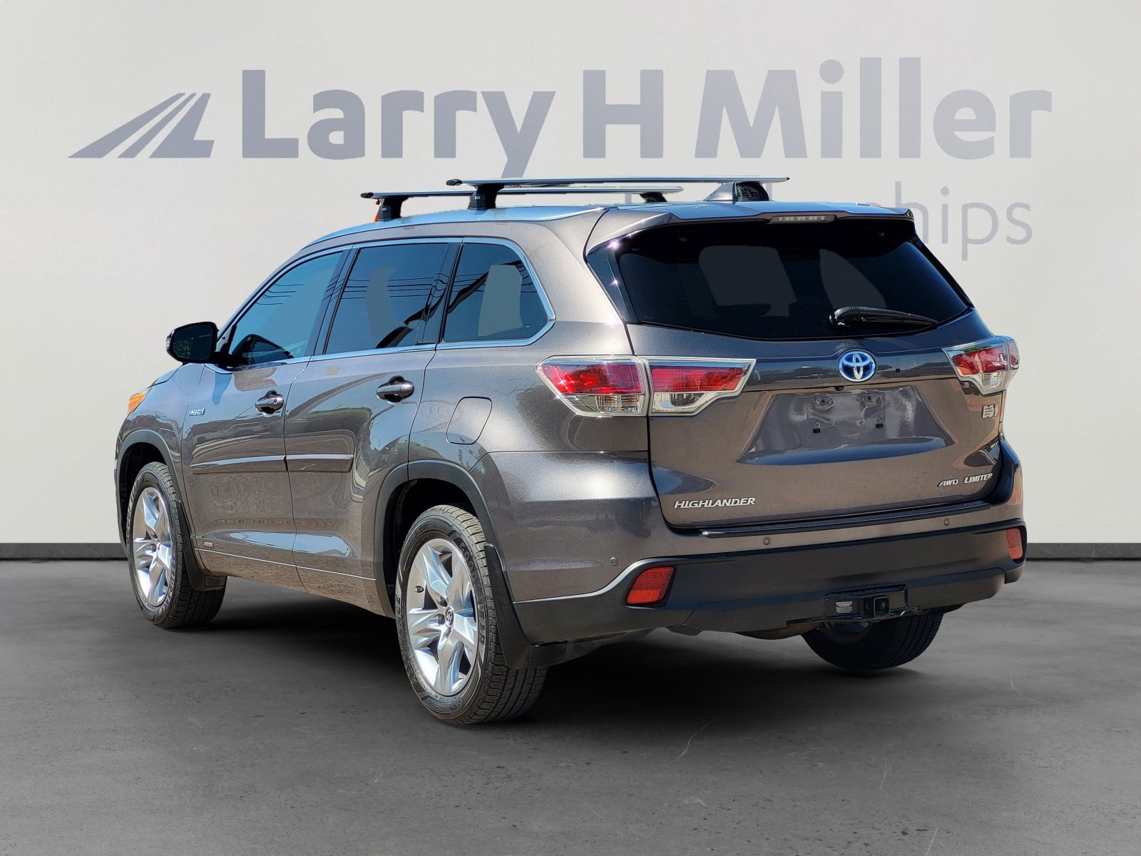 Used 2016 Toyota Highlander Limited Platinum AWD/4WD image 5