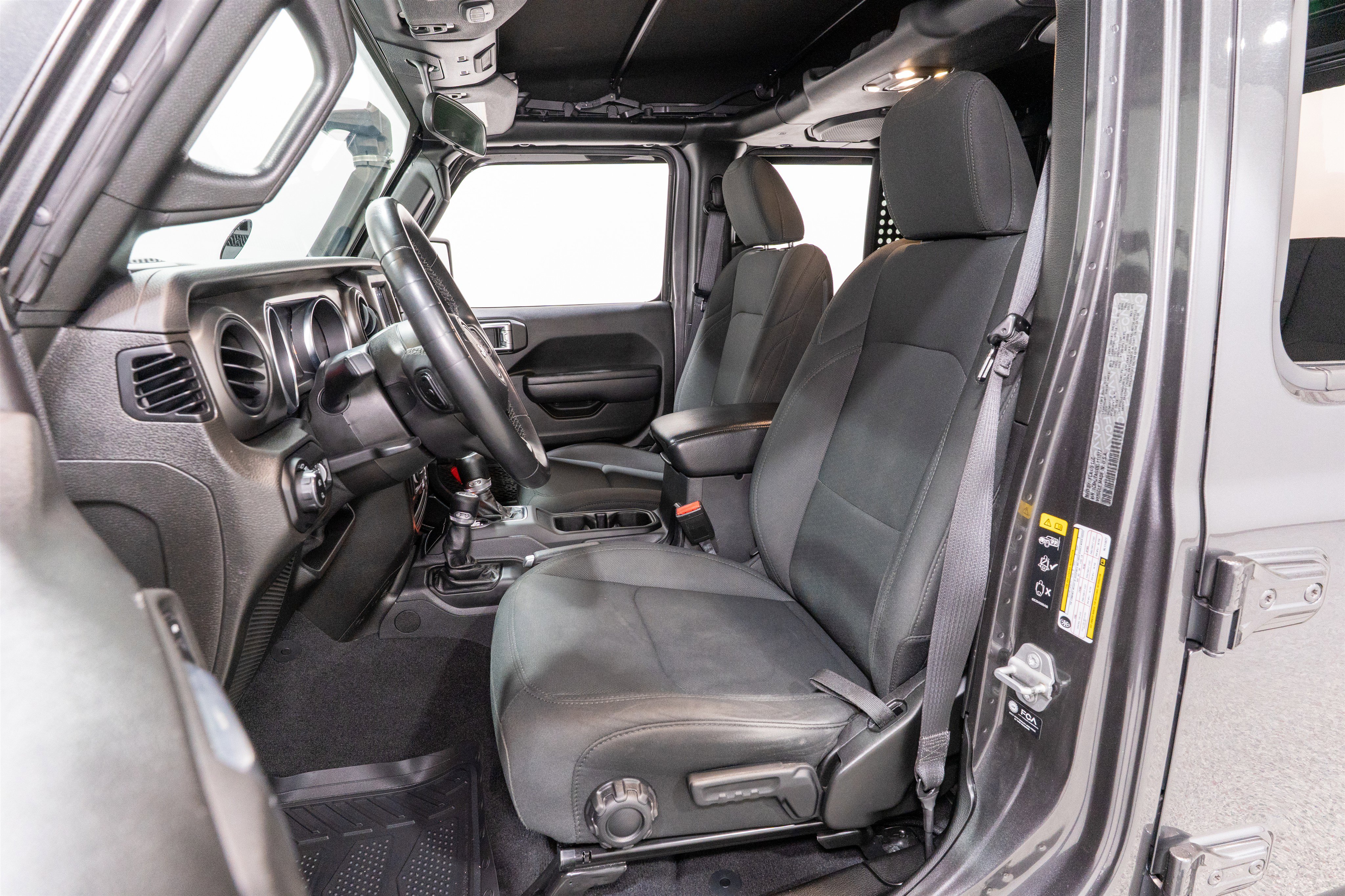 Used 2022 Jeep Gladiator Sport image 14