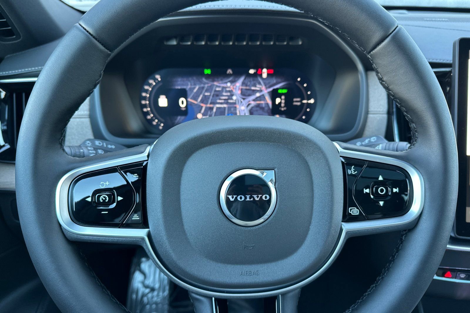 New 2026 Volvo XC90 T8 Plus AWD/4WD image 26