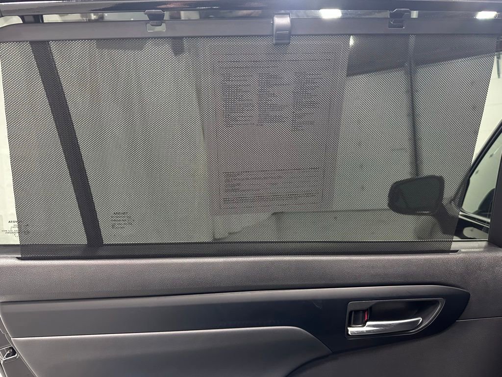 Used 2025 Toyota Highlander XLE image 46