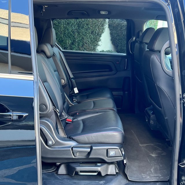 Used 2023 Honda Odyssey Sport image 12