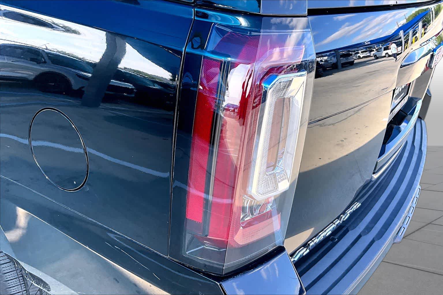 Used 2017 GMC Yukon XL SLT w/ Premium Edition RWD image 29