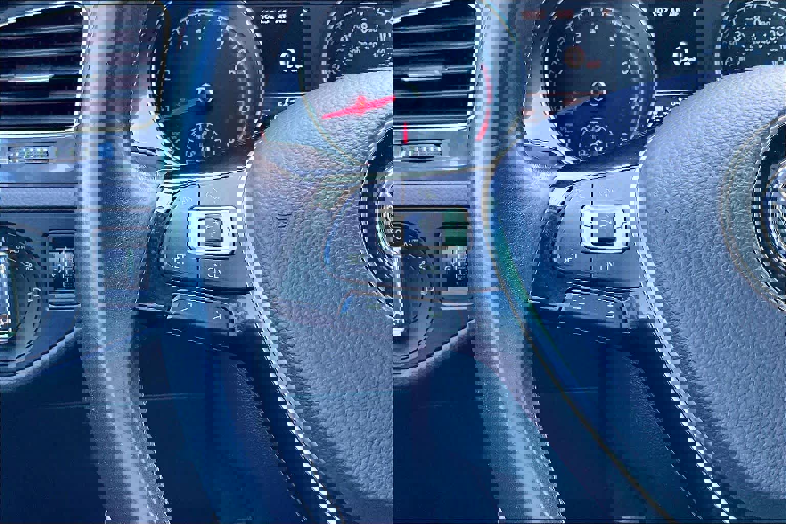 Used 2018 Volkswagen Golf Alltrack SEL image 27