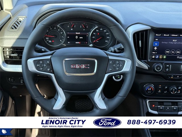 Used 2024 GMC Terrain SLT image 14