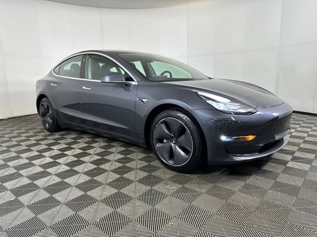 Used 2018 Tesla Model 3 Long Range image 2