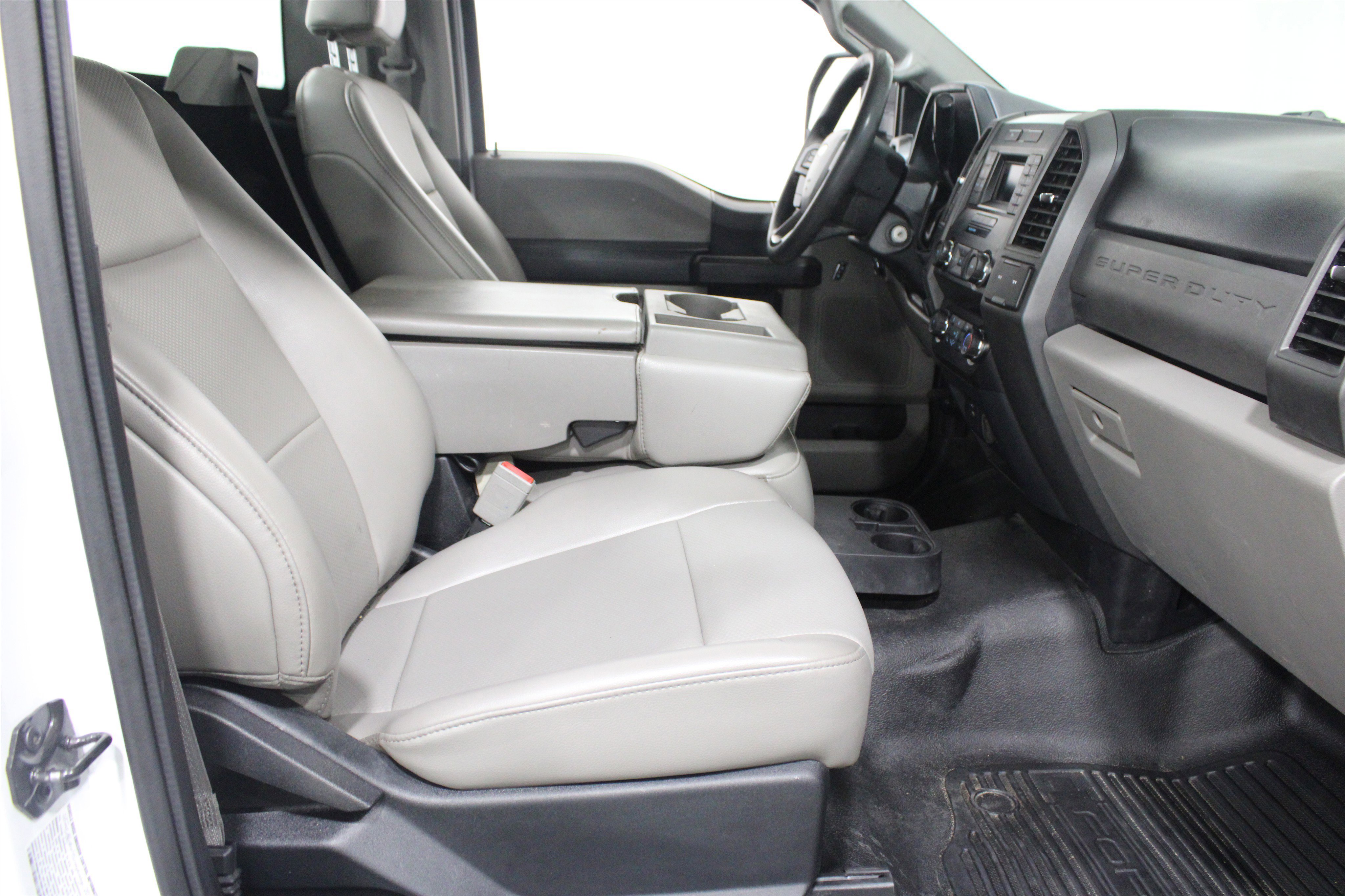 Used 2019 Ford F350 XL w/ Power Equipment Group image 19