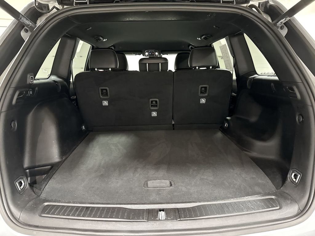 Used 2024 Jeep Grand Cherokee Limited image 24