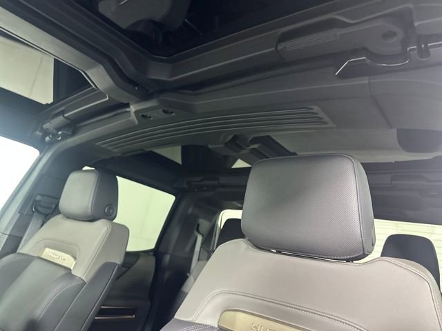 Used 2025 GMC Hummer EV 2X image 11
