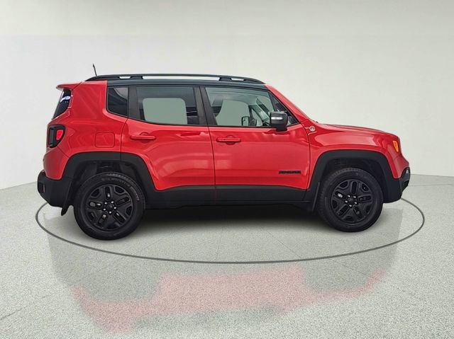 Used 2018 Jeep Renegade Trailhawk w/ Cold Weather Group II AWD/4WD image 7
