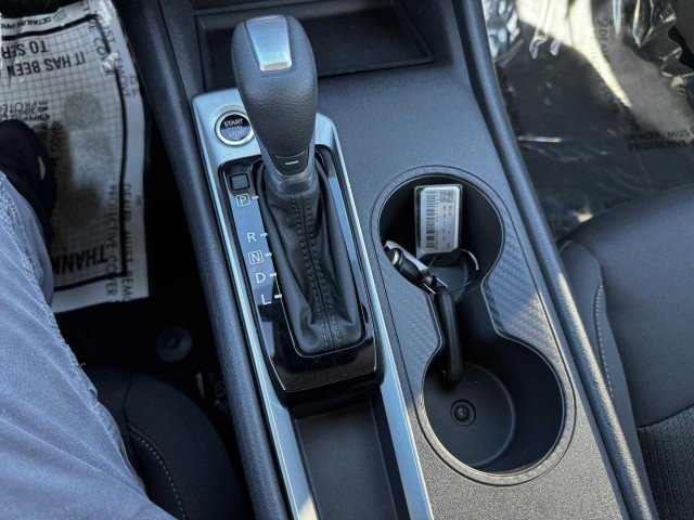 Used 2025 Nissan Altima 2.5 SV image 25