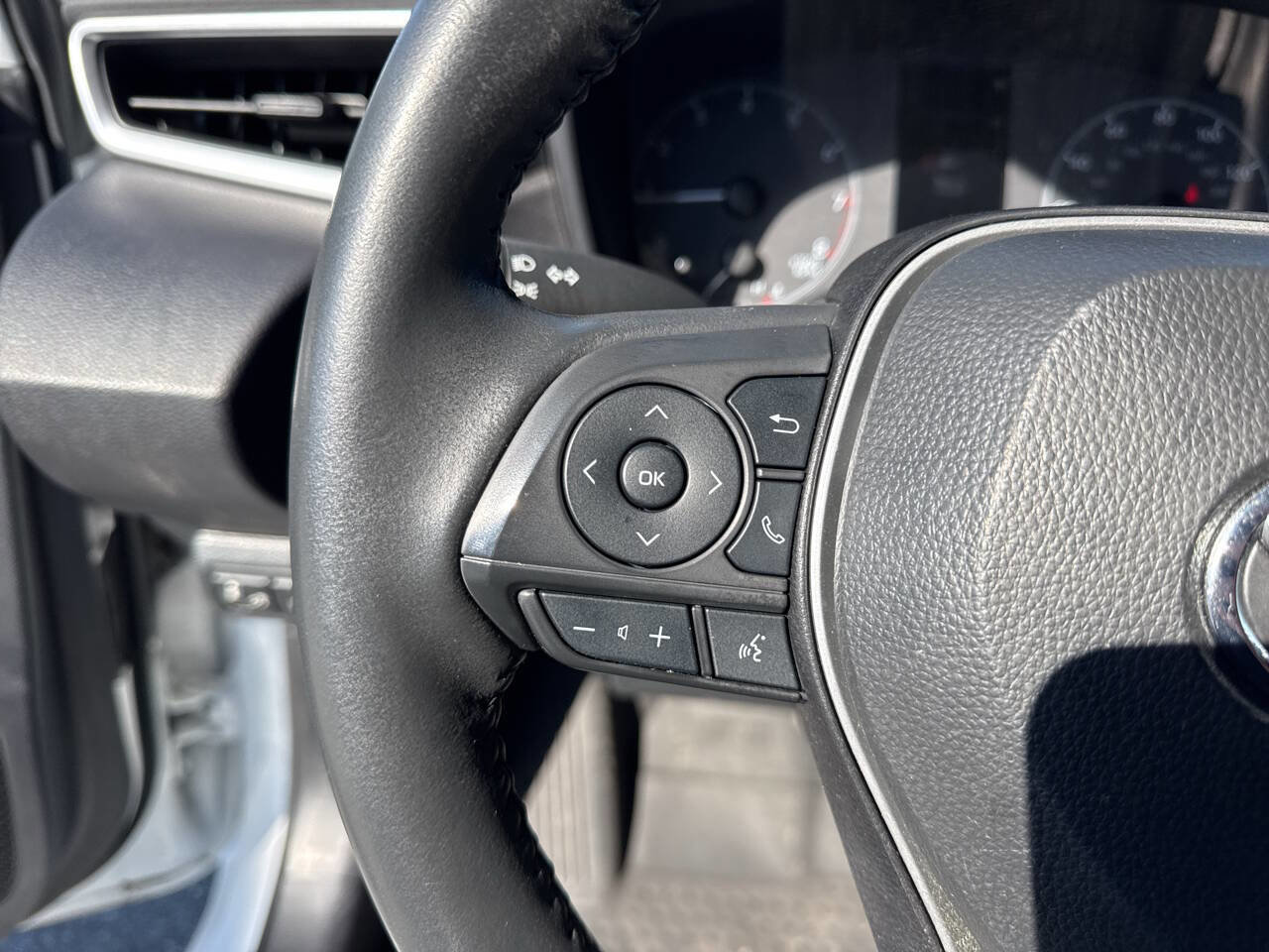 Used 2024 Toyota Corolla SE image 19