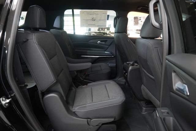 New 2026 Chevrolet Traverse LT w/ Midnight/Sport Edition AWD/4WD image 32